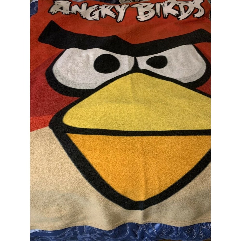 Angry Birds Throw Blanket Fleece Angry Birds Commonwealth 60” X 46”  Red‎